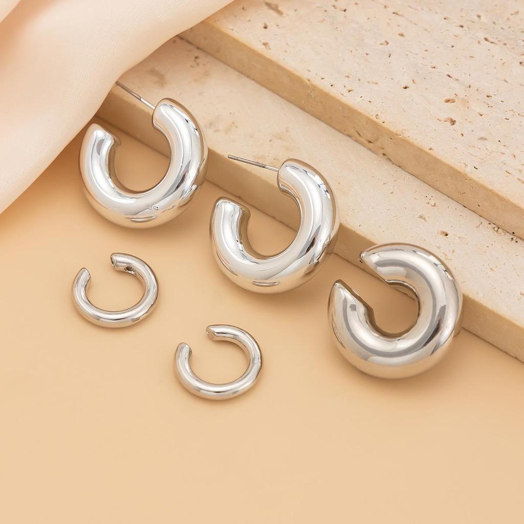 Metallic C-shaped Ear Cuff and Cartilage Clip Set - Fashionable Glossy Hollow Design