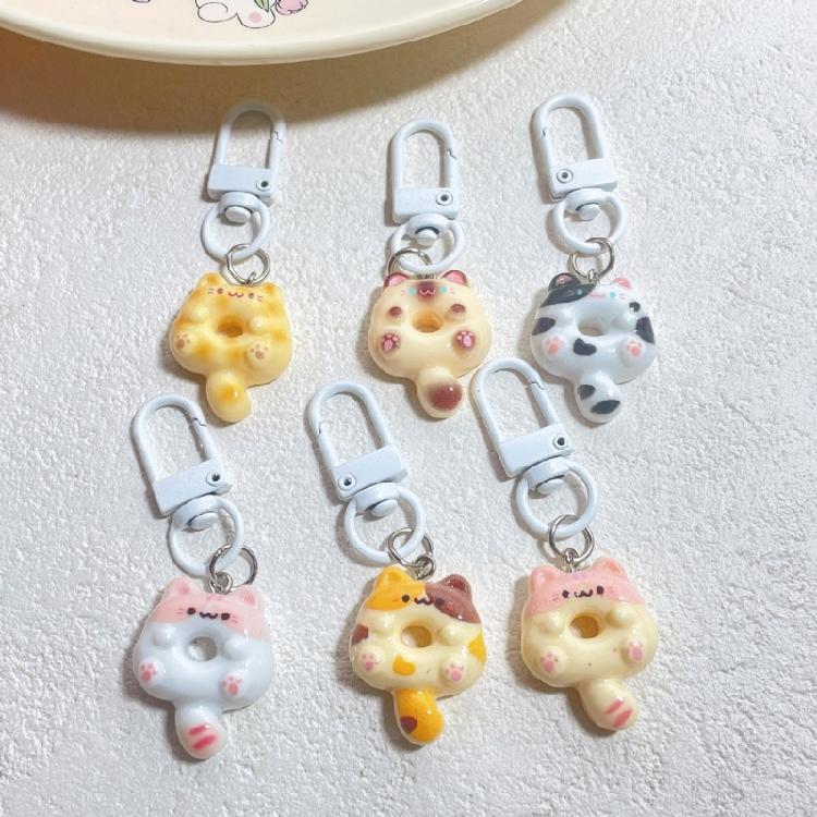 6Pieces Cats Phone Chain Fashion Bag Accessory Stylish Cats Phone Pendant Resin Texture Suitable for Unique Home Decors