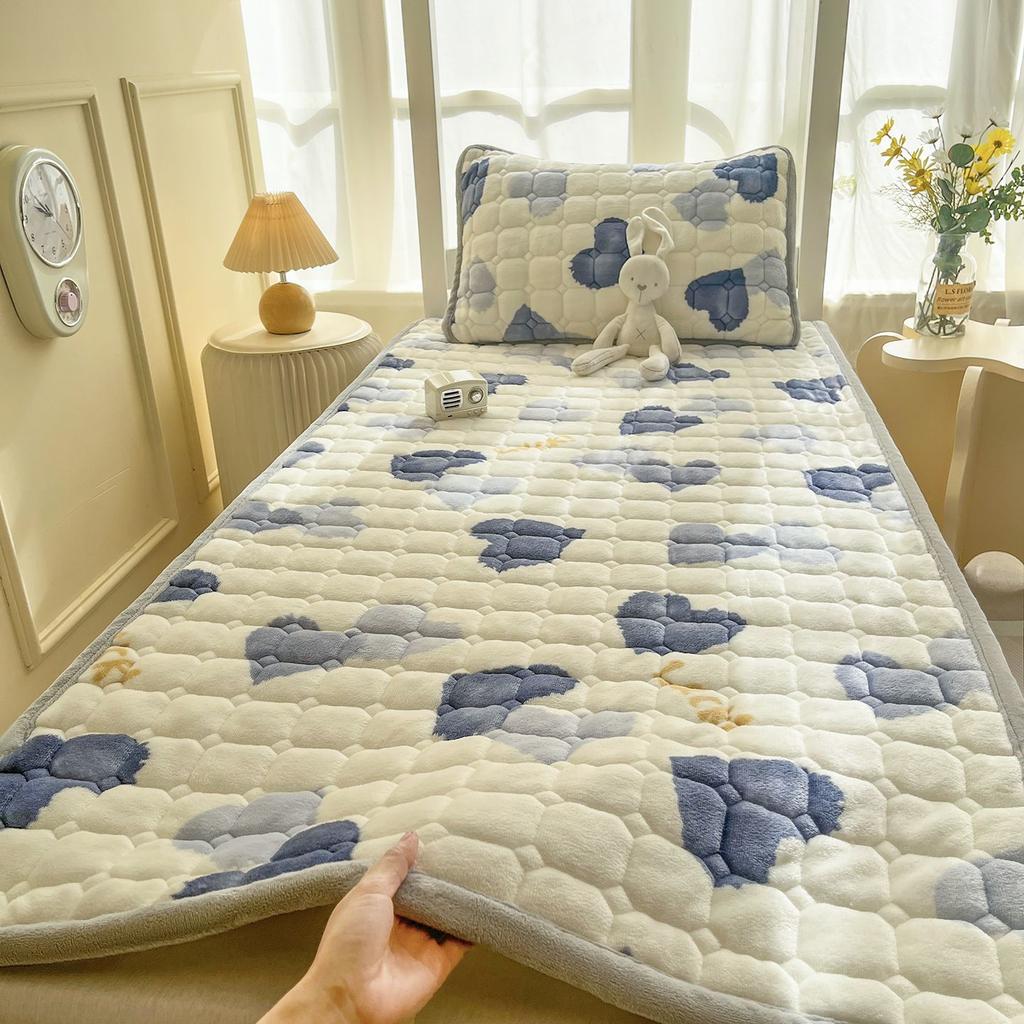 Fleece-lined and Thickened Milk Fleece Mattress, Mattress Pad, Quilt, and Soft Mattress Base