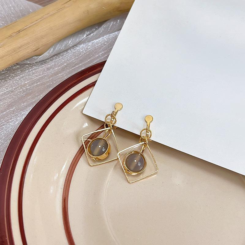 Fashion Personality Geometric Square Ball Earclip Opal Pendant Temperament Simple Earrings