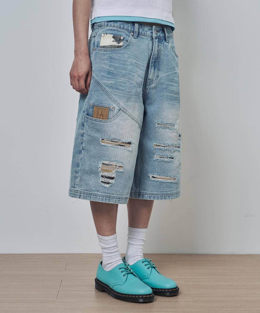 Lujeoseukeulleob Distressed Patch Bermuda Denim Pants Light Blue