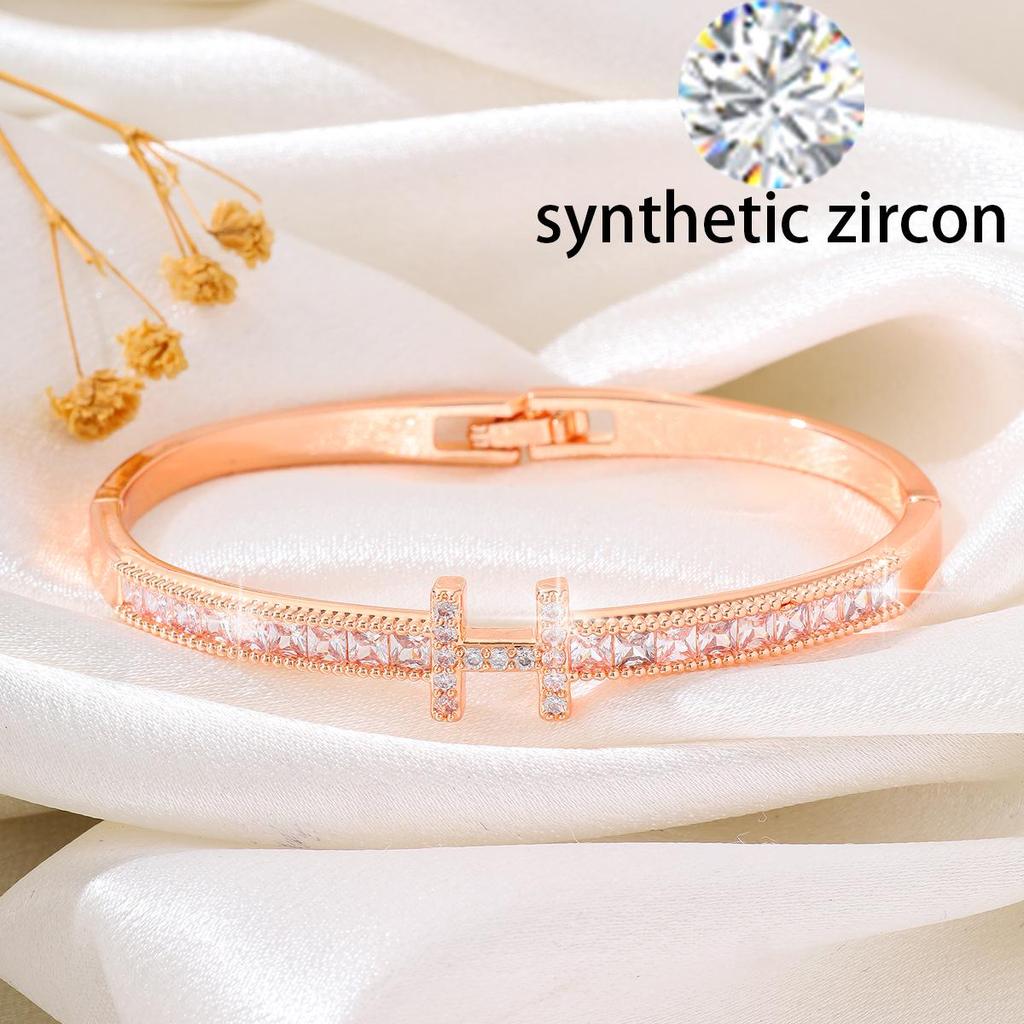 Exquisita Pulsera de Uñas con Circonita Europea y Americana: Diseño Abierto de Gama Alta