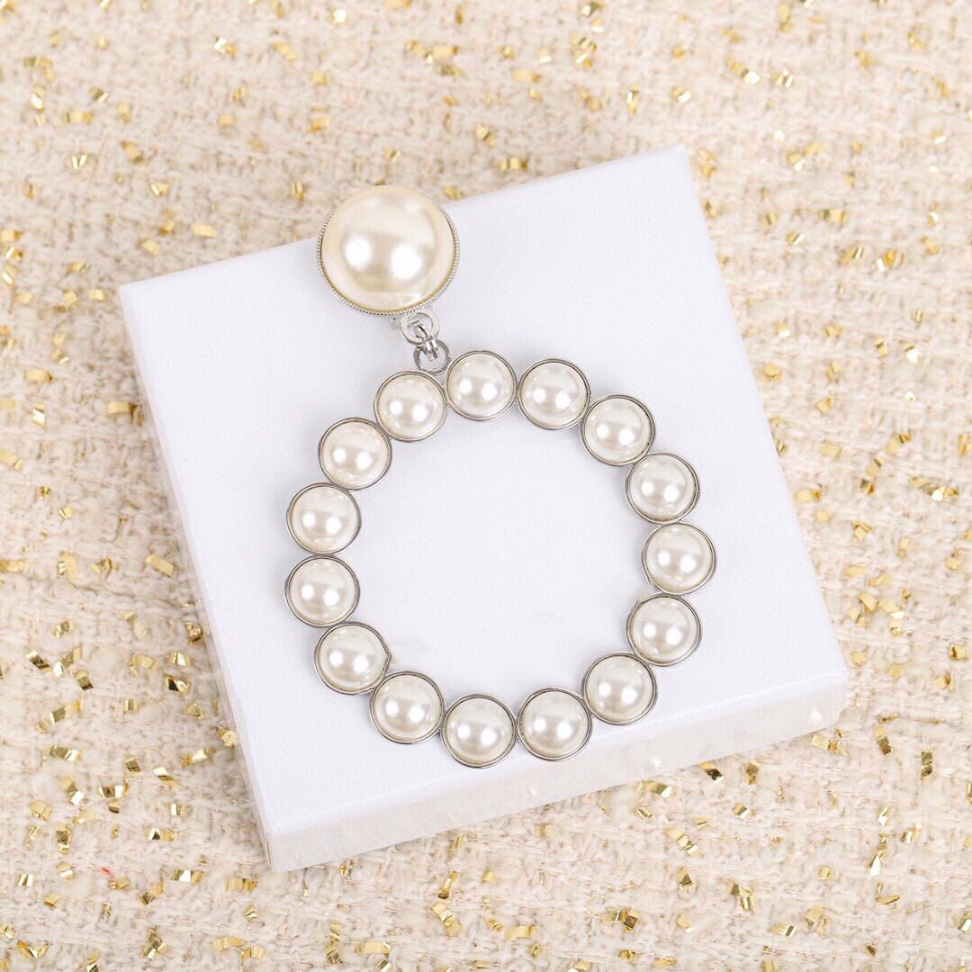 

Модные женские ювелирные изделия, золотые серьги большого размера, круглые серьги-клипсы с геометрическими кисточками и жемчугом, свадебные серьги для вечеринки