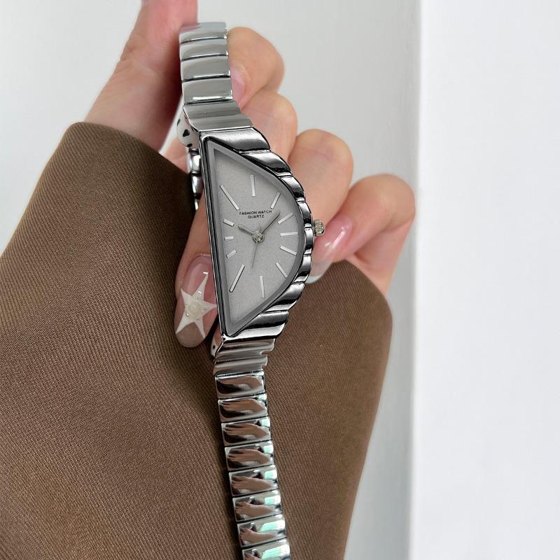 Kreative Damenuhr Quarz einfach und lässig, Armbanduhr Nischendesign wasserdichte Uhr Damen mm ultradünn
