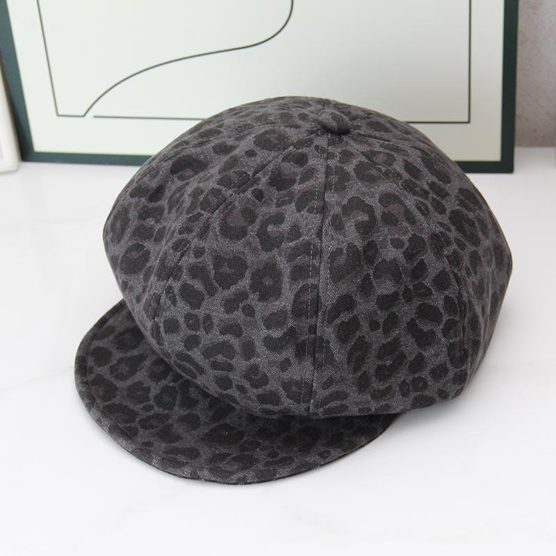 Retro Leopard Print Octagonal Newsboy Hat Female Autumn and Winter Maillard Shows Her Face Little British Forward Hat Versatile Short Brim Hat Tide