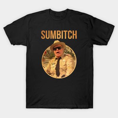 Camiseta Masculina Preta com Estampa Super Grande Camiseta POLICE SUMBITCH JUSTICE SMOKEY bandit Estampa em Papel Transfer Sem Recorte Camiseta de Algodão