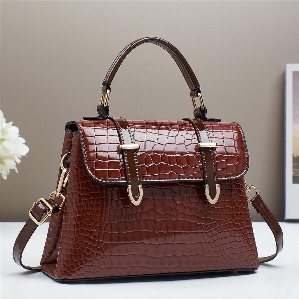 Minimalist Pu Small Square Bag With Zipper Closure For Office And Casual