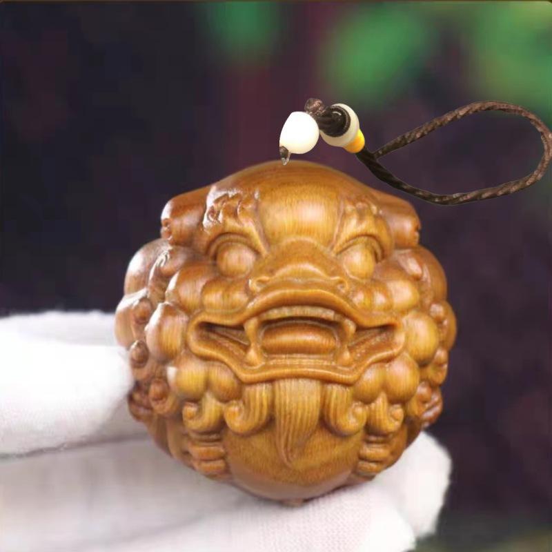 Boxwood Carved Lion Head Pixiu Handheld Massage Ball - Animal-Themed Gift for Elders