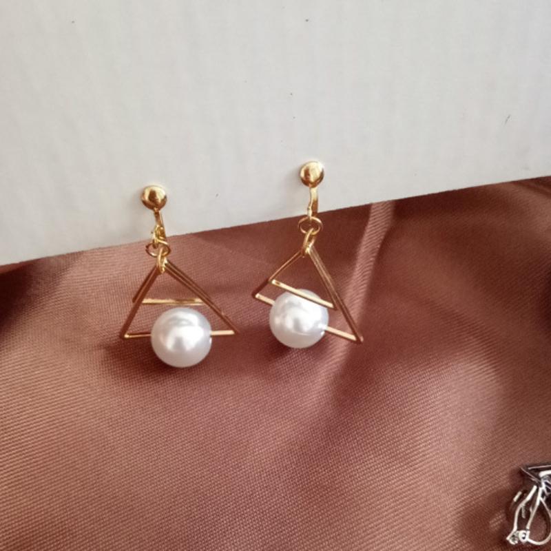 Boucles d'oreilles longues simples rétro imitation perle pour femmes sans trous d'oreilles