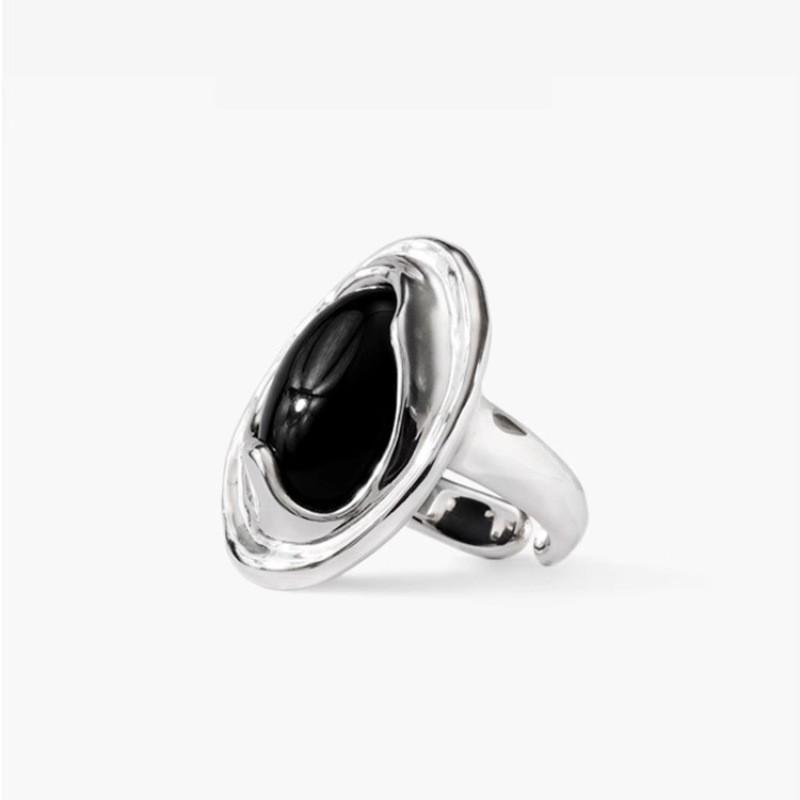 Black Zircon Women's Retro Fashion Adjustable Ring - Celebrity Style Index Finger Accessory