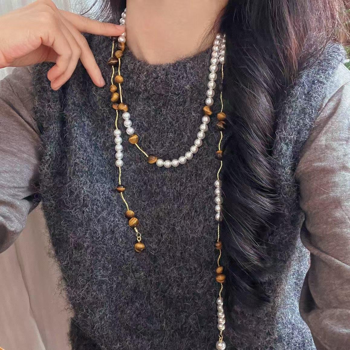 Retro Strong Light High Quality Natural Tiger S Eye Stone Design Sense Artificial Crystal Pearl Necklace Sweater Chain