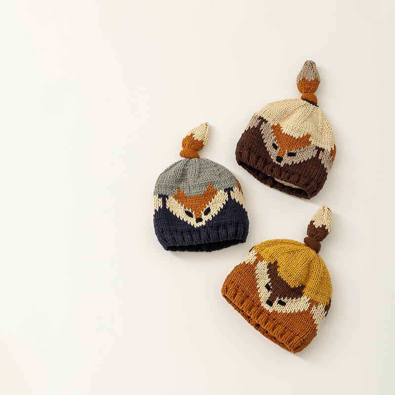 Korean-Style Hand-Knitted Wool Hat for Newborns – Warm, Windproof, and Ear-Protective for Boys and Girls.