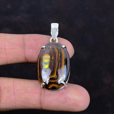 Äthiopischer Opal in Boulderopal-Anhänger sehr hübscher Edelsteinschmuck handgefertigter Anhänger 925 Sterlingsilberanhänger einzigartiger Anhänger Geschenke für Mama