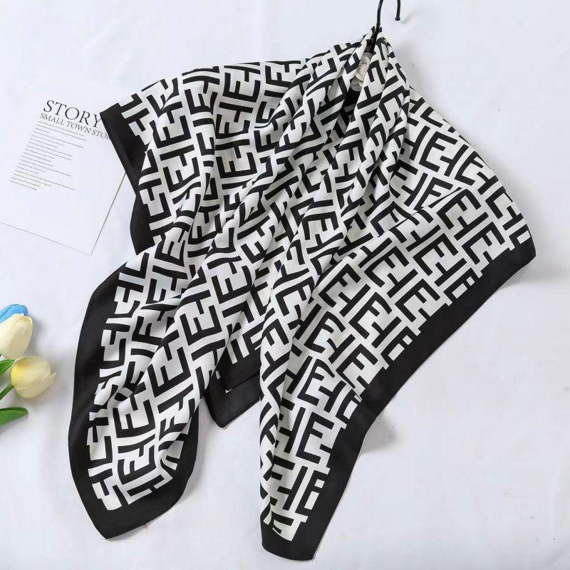 Black and White Animal Print Faux Silk Twill Scarf - 90x90CM Autumn/Winter Shawl for Women