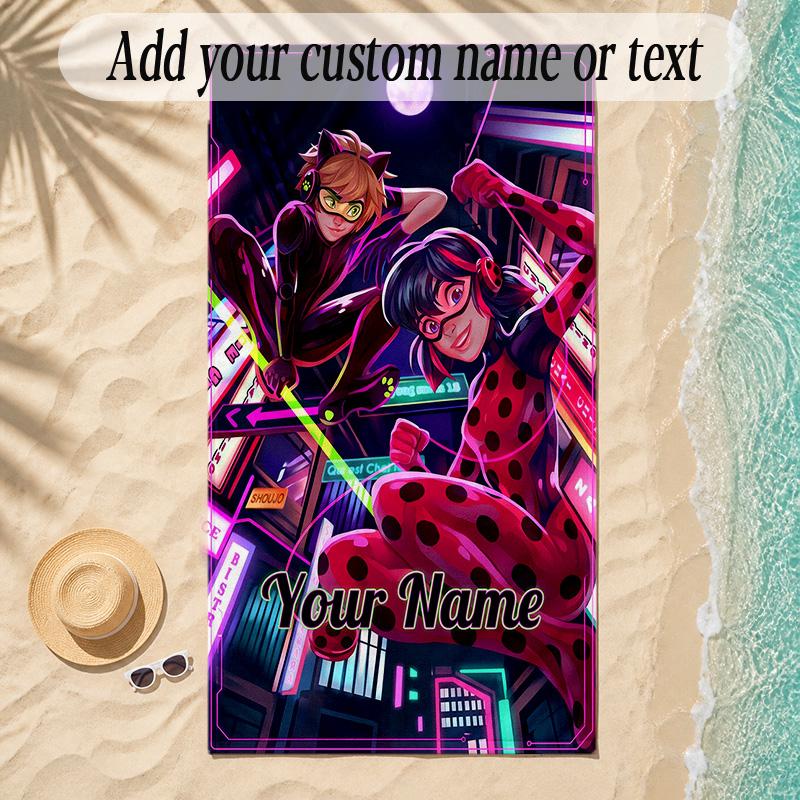 Strandtuch Miraculous Ladybug Benutzerdefinierter Name Text Personalisierbares Weiches Handtuch für Strand Pool Innen Hausdekoration Geschenk