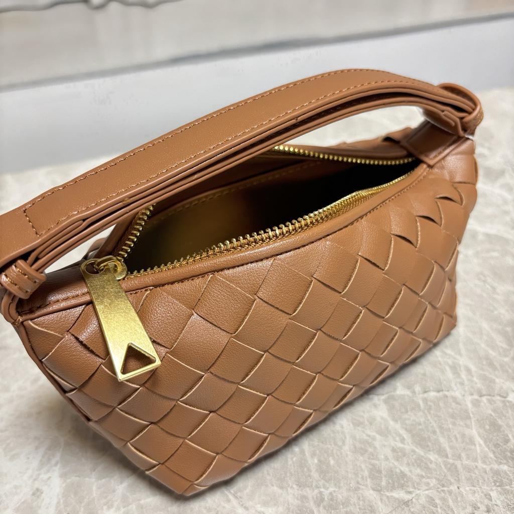 Cross-border cowhide hand-woven mini zipper bento bag niche portable lunch box bag versatile single shoulder underarm women's bag