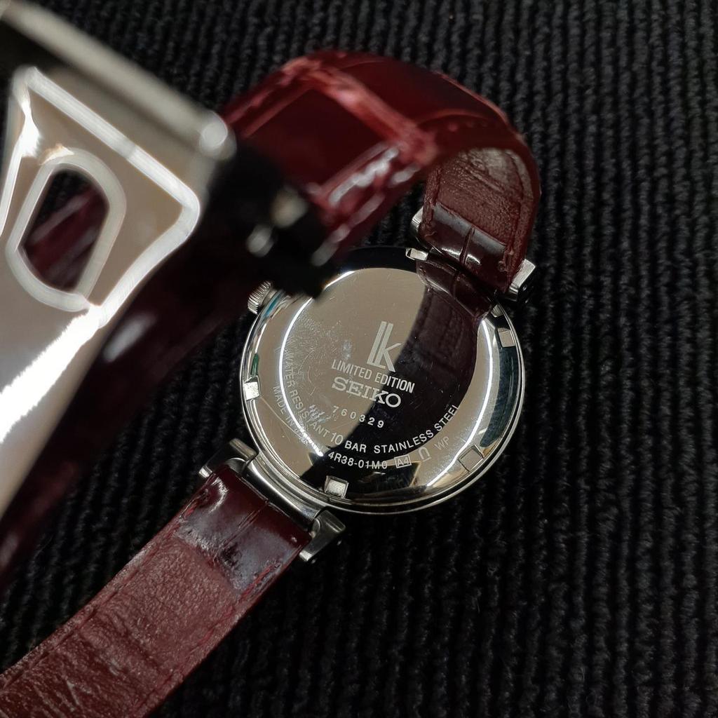 Used SEIKO 4R38-01M0 automatic watch