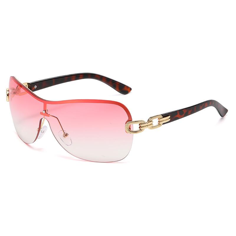 Large Retro European & American Women's Sunglasses with UV Protection and Futuristic Design