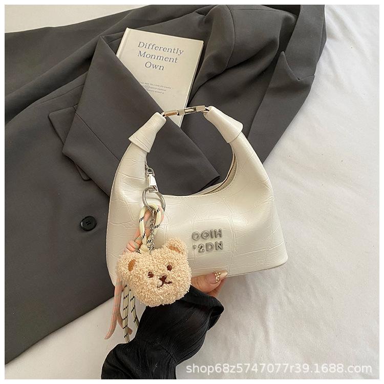 

High sense niche portable cloud bag small bag women 2025 new fashion shoulder messenger bag Internet celebrity commuter bag