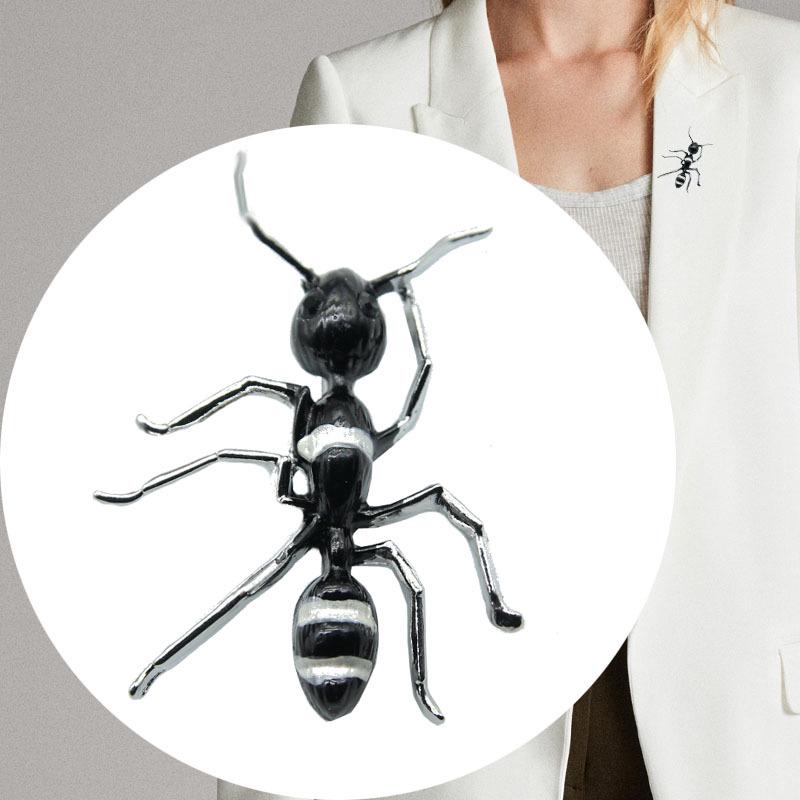 Ruan Hao Black & Yellow Two-Tone Drip Oil Ant Brooch – Versatile Unisex Insect Lapel Pin for Men & Women