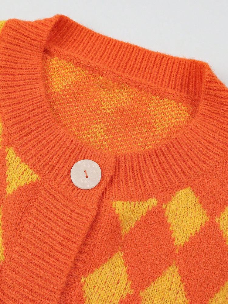 2025 Fall/Winter Color Block Diamond Plaid Long Sleeve Round Neck Knit Top for Women