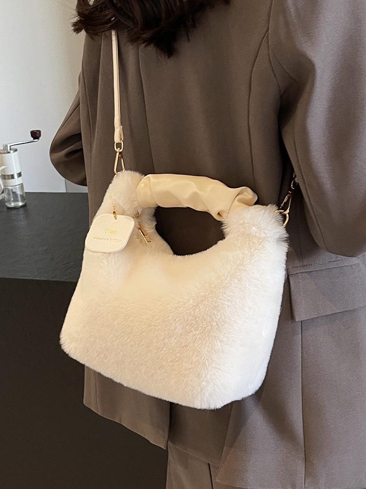 2024 Winter Fairy Plüsch Faltenhandtasche - High-End Influencer Favorit, Damen Umhängetasche/Crossbody-Tasche