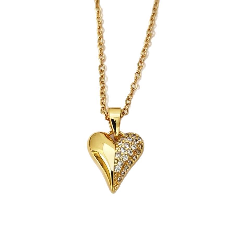 Heart-Shaped Pendant Necklace: Gold-Plated Copper with Zircon Inlay for Women – Elegant Love and Peach Heart Design