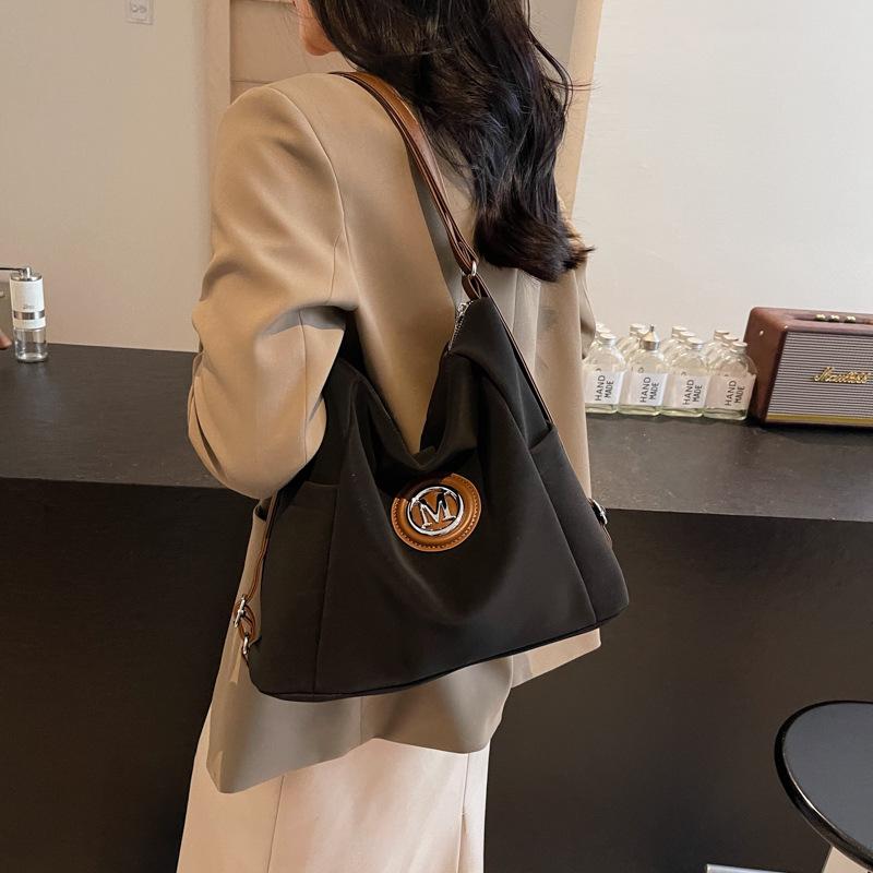 2025 new autumn one pack multi-purpose backpack daily commute shoulder bag fashion casual messenger bag women