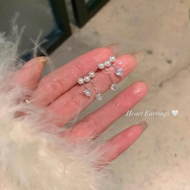 Unique 925 Silver Butterfly Zircon Pearl Stud Earrings for Women - High-End Fashion Jewelry