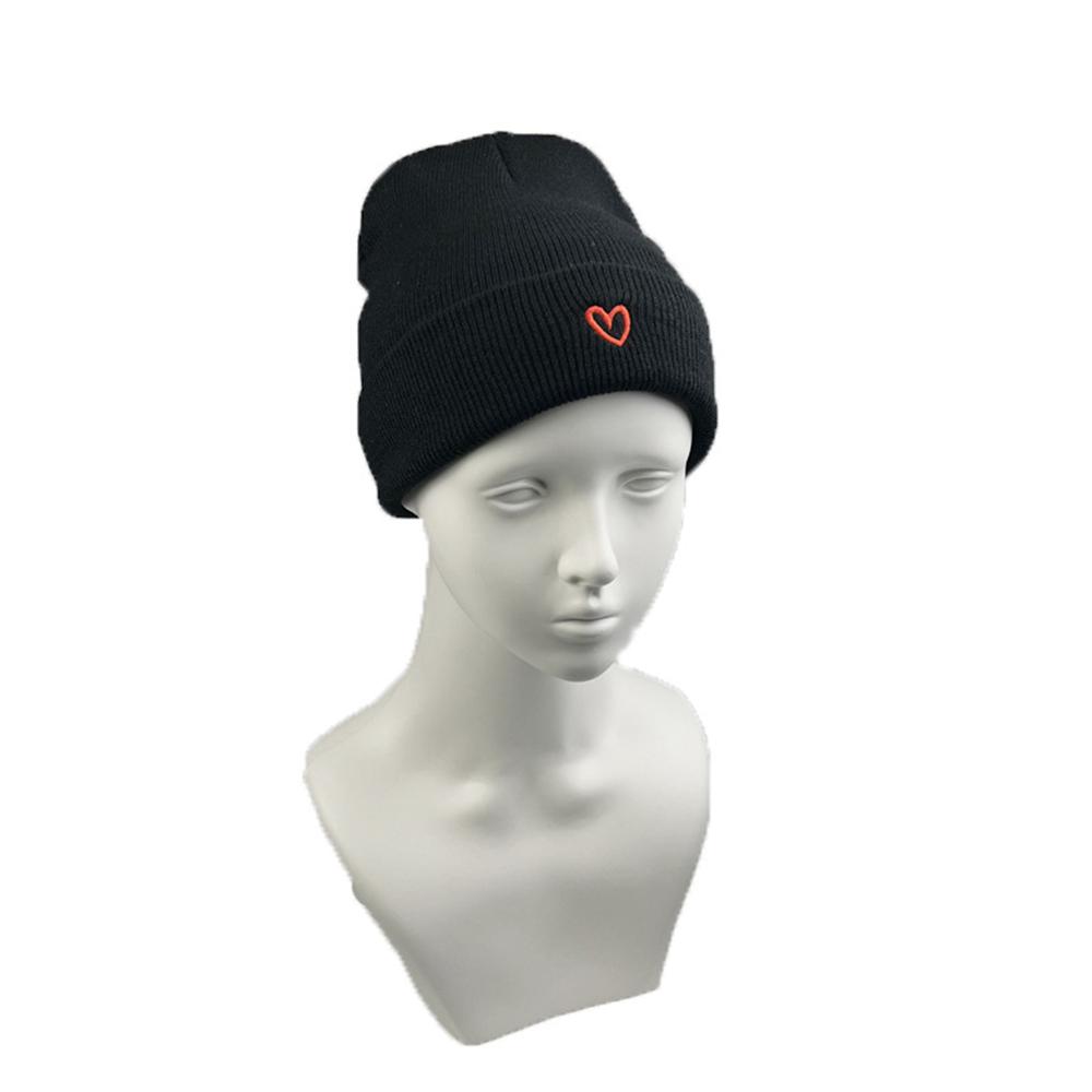 1pcs Men's Women's New Designer Little Heart Love Embroidered Knitted Hat Unisex Warm Caps Black White