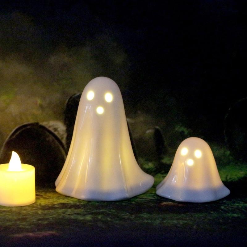 2Pcs LED Lighted Ceramics Specters Ghostly Figurine Sculpture Creative Table Centerpieces Glowing Lamp Halloween Decors