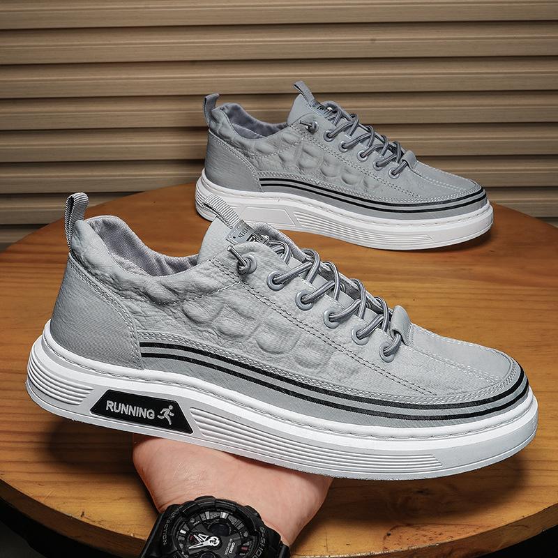 2025 summer new men's shoes umbrella cloth breathable lightweight trend versatile one pedal casual shoes men's board shoes tide