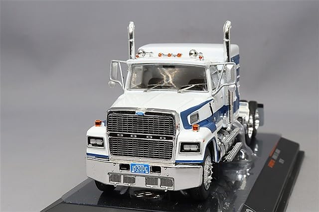 Ixo Ford 1978 1/64 LTL-9000 White/Blue