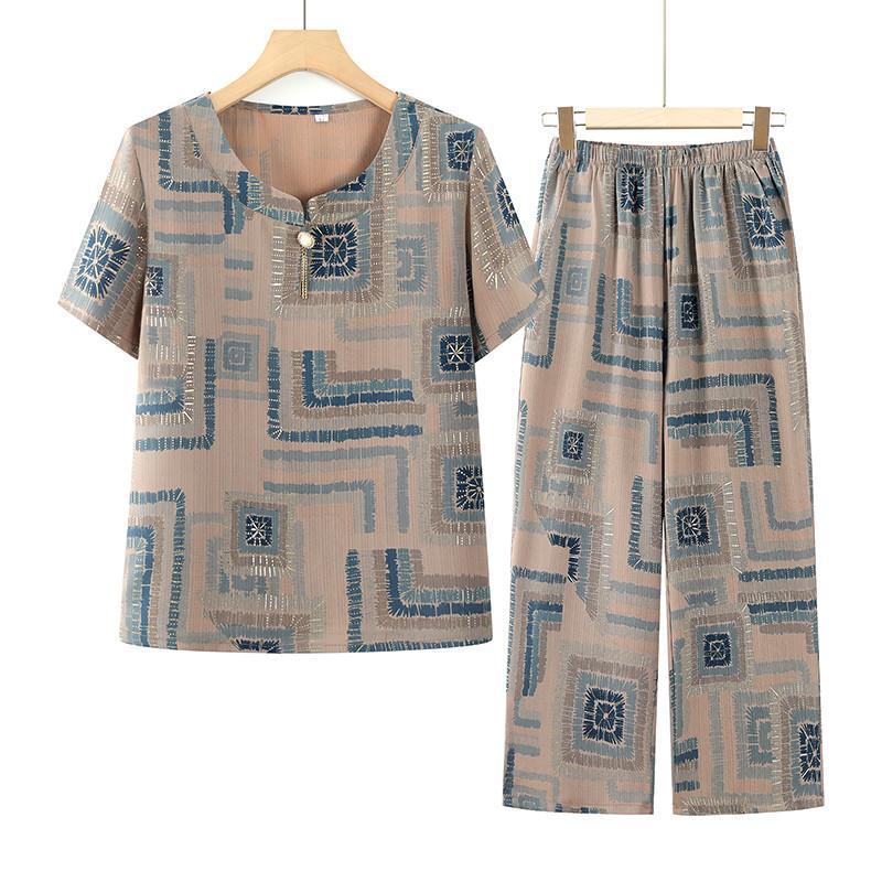

Ice Silk Summer Suit: Plus-Size T-Shirt & Short-Sleeve Top for Middle-Aged & Elderly Women 5XL: 145-160 jin