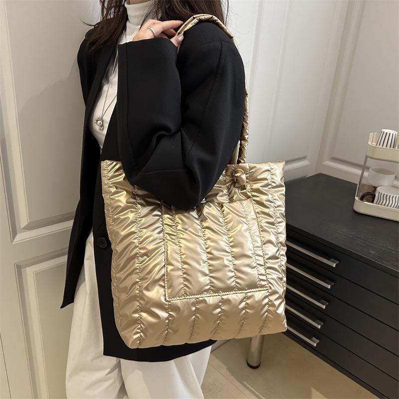 Bag Women's 2025 New Fashion Simple Shoulder Bag Large Capacity Trend Casual Embroidered Thread Cotton Clothing Women's Bag Tote Bag