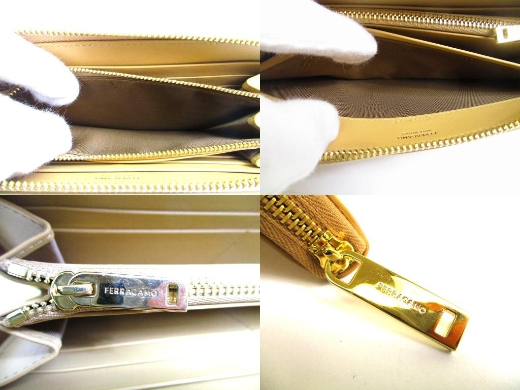 Authentic Salvatore Ferragamo Gancini Light Camel Leather Round Zip Wallet #b134    Open box