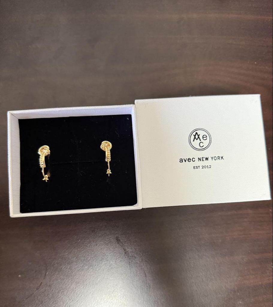 [USED] Avery Knot Hoop Earrings AVEC NEW YORK
