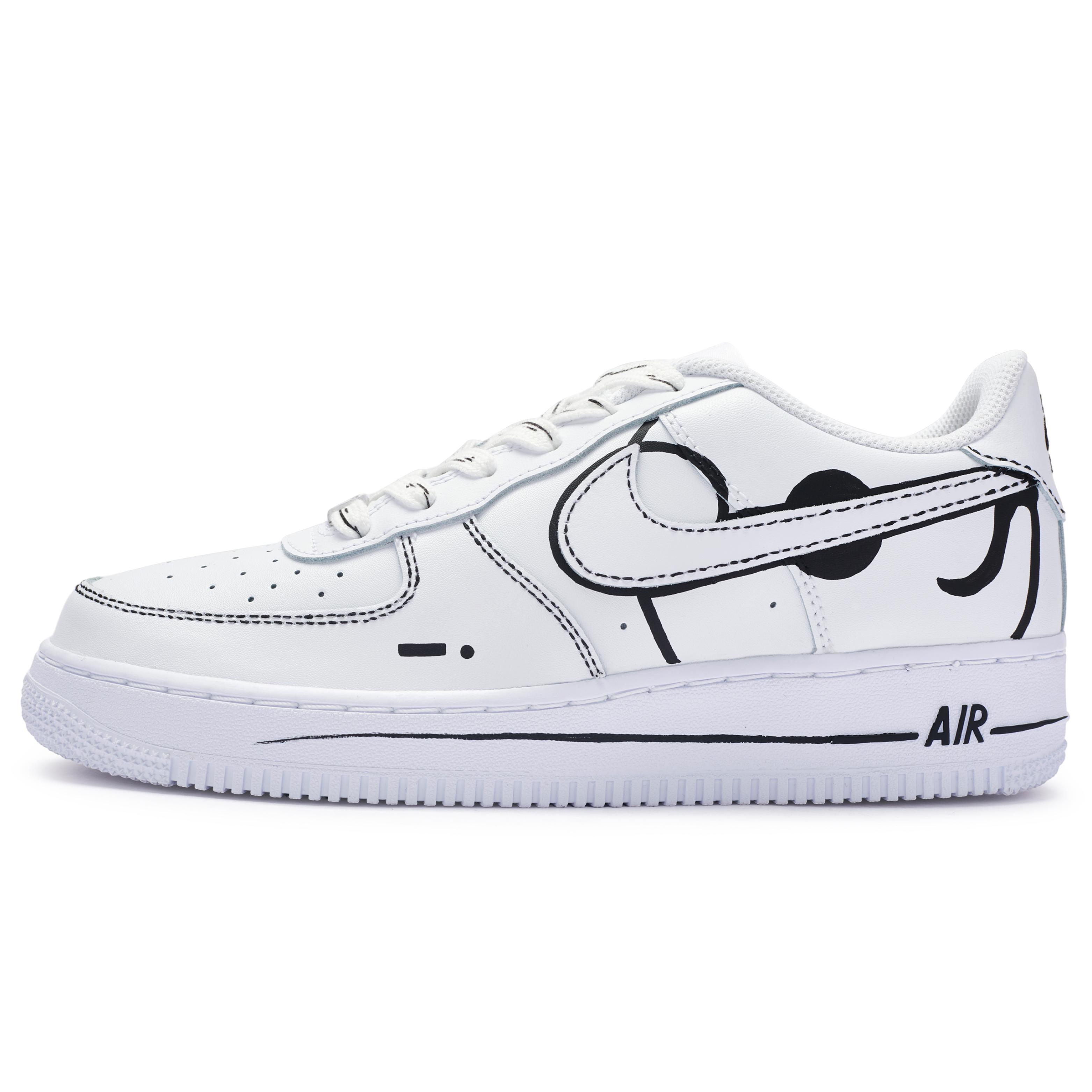 

Nike Air Force 1 Low 811 Manufacturing, Love s Melody Low top Skateboard Shoes Men s Black White CW2288-111(Team80-) 40