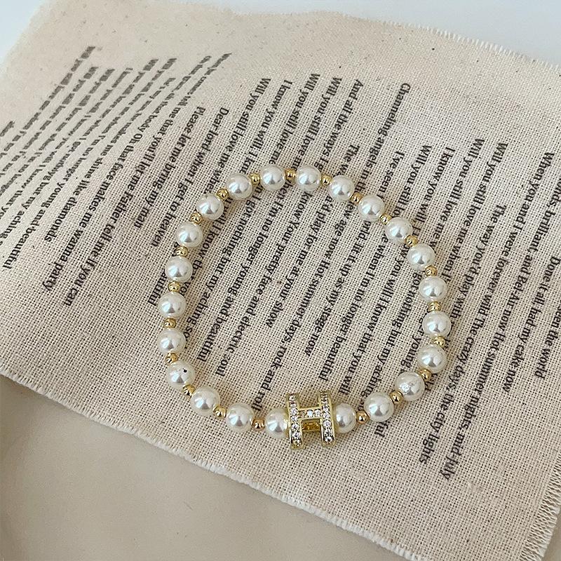 

Браслет с бусинами и жемчугом в виде буквы, женский, французский, ретро, легкий, роскошный, элегантный, индивидуальный, высокая мода, универсальный браслет, ювелирные изделия