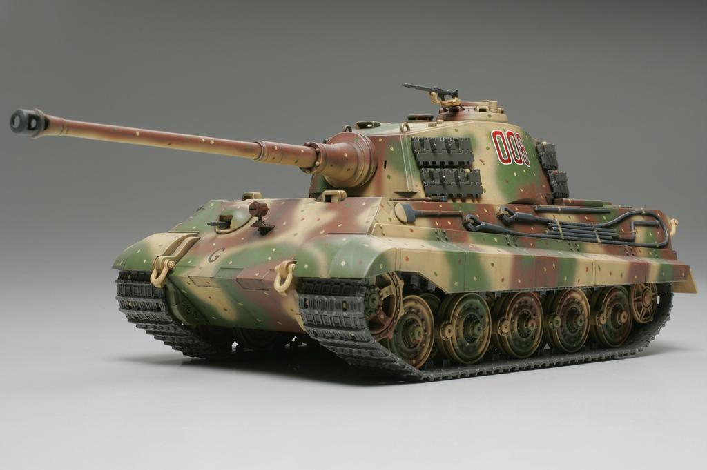Tamiya 1/48 Military Miniature Series No. 36 German Army Heavy Tank King Tiger Henschel Turret Plastic Model 32536