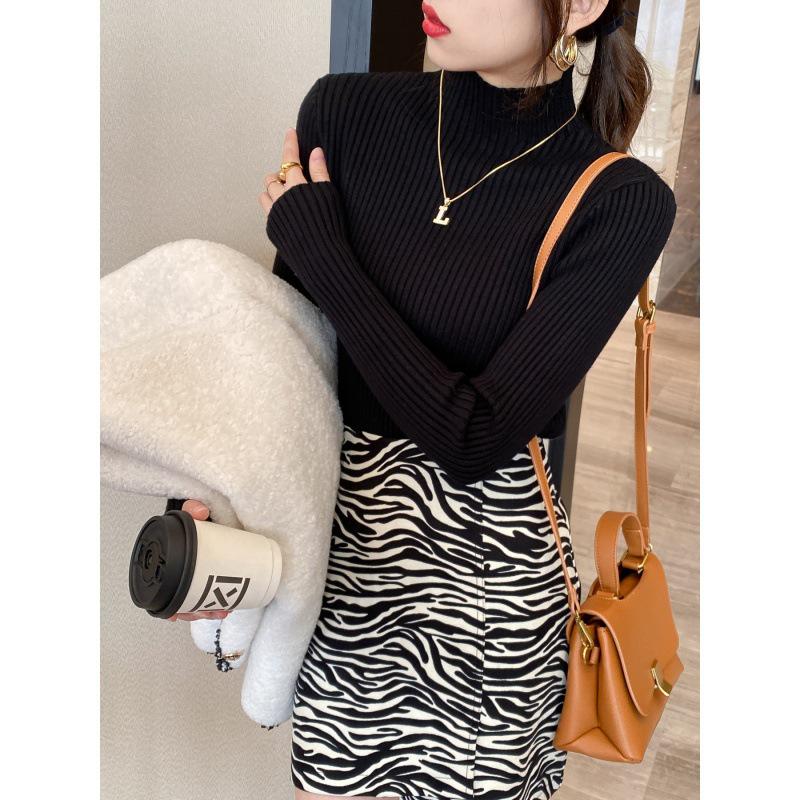 Women's White Knit Sweater: Half High Neck, Versatile Inner Wear for Autumn/Winter 2025