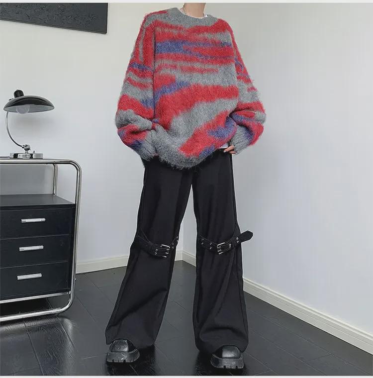 Men's Striped Mink Velvet Sweater: Trendy Japanese Style, Youthful Round Neck Pullover for Autumn and Winter.