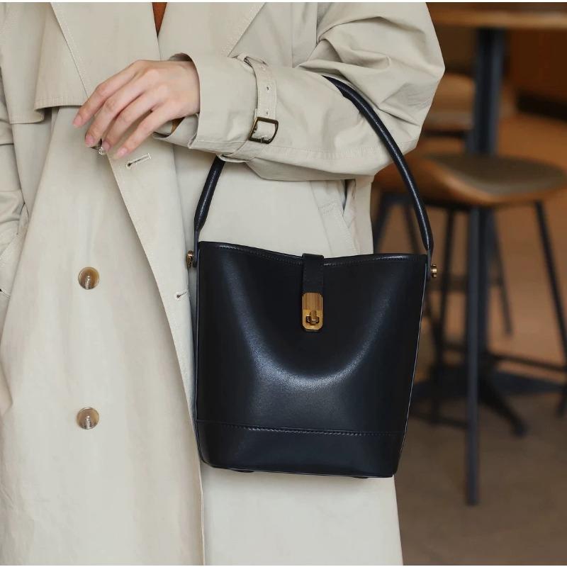 High End Fashion Handbag Bag for Women New Retro Simple Lock Bucket Bag Niche Crossbody Shoulder Bag