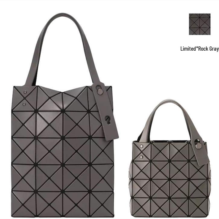

Iridescent Diamond Lattice Metal Handbag - Women s Square Box Series Small 16x16x4cm