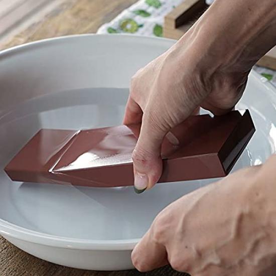 Tadafusa Messerwerkstatt Schleifstein Schleifstein Grundset (Wetzstein + Ständer)