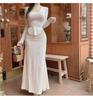 Korean Dongdaemun Low-Cut Slimming Long Sleeve T-Shirt with Curved Hem - Women's Clothing