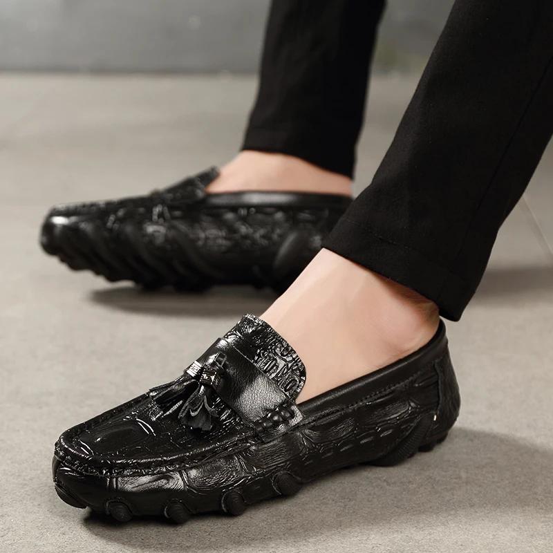 Mode Luxus Herren Slipper Freizeitschuhe für Herren Mokassins Leder Slipper Bootsschuhe Handgefertigt Fahrschuhe Männliche Marke Krokodil-Stil