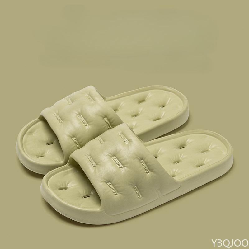 Fashion Couple Bathroom Slippers Men Women Household Hollow Shoes Bathing Breathable Slipper Male Soft Soled Non Slip Slippers Homme