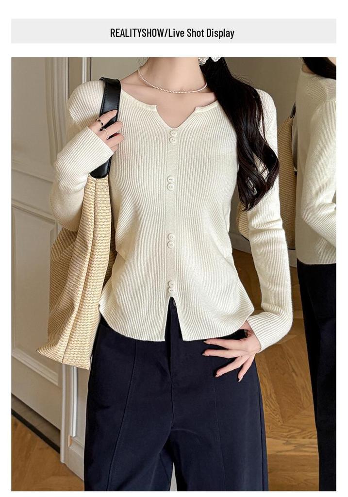 2026 Autumn/Winter Women's Stylish V-Neck Long-Sleeve Button-Up Sweater for Layering