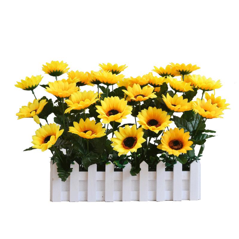 Arrangement de Pothos, Herbe Artificielle et Fleurs en Soie pour la Décoration de la Maison